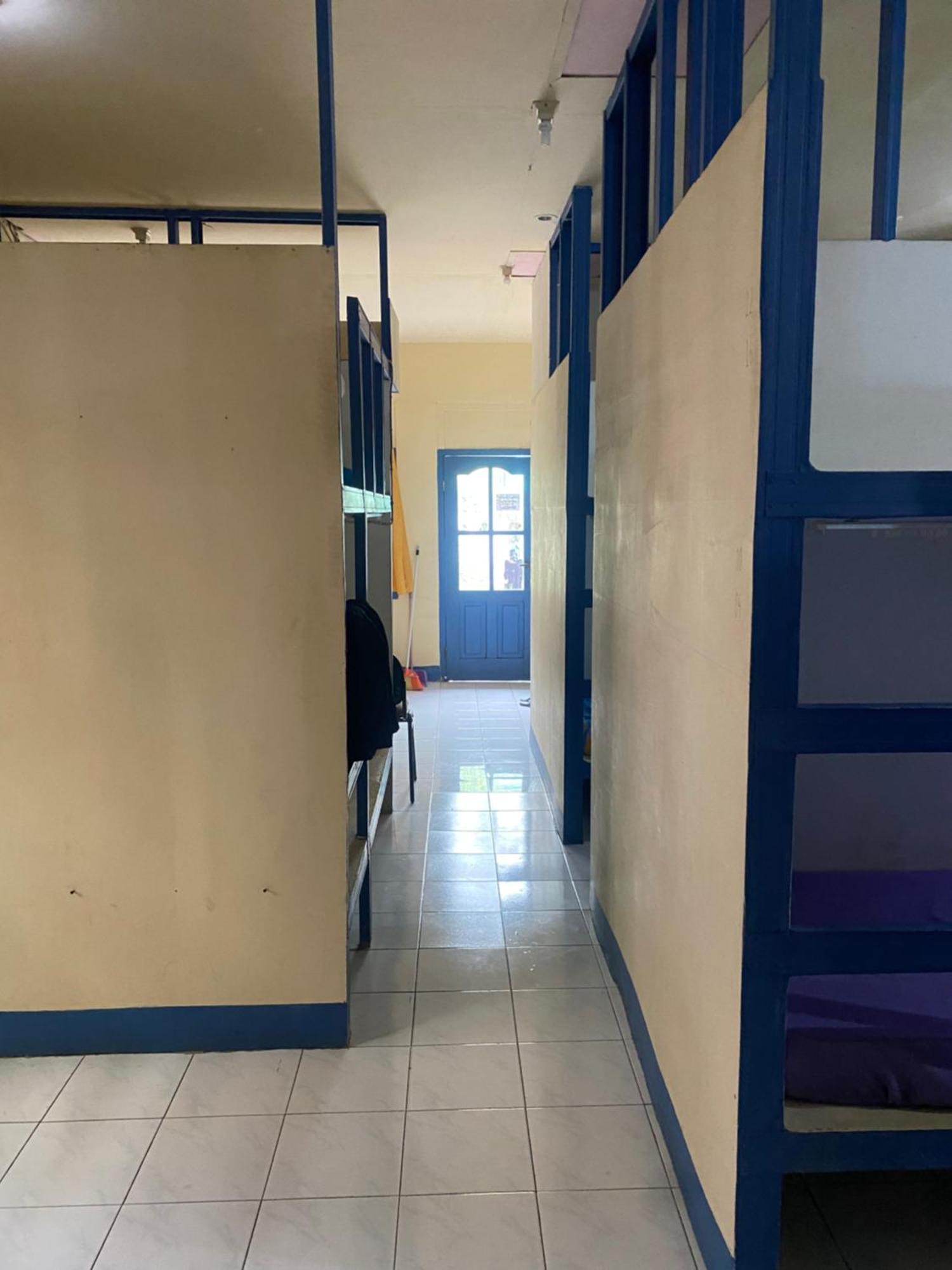 Cempaka Hostel Labuan Bajo Eksteriør billede